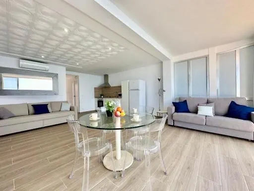 New Apartment 2023! Roses