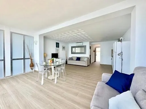 New Apartment 2023! Roses