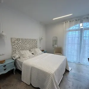https://casa-daniella-vivienda-b.in-canary-islands.com